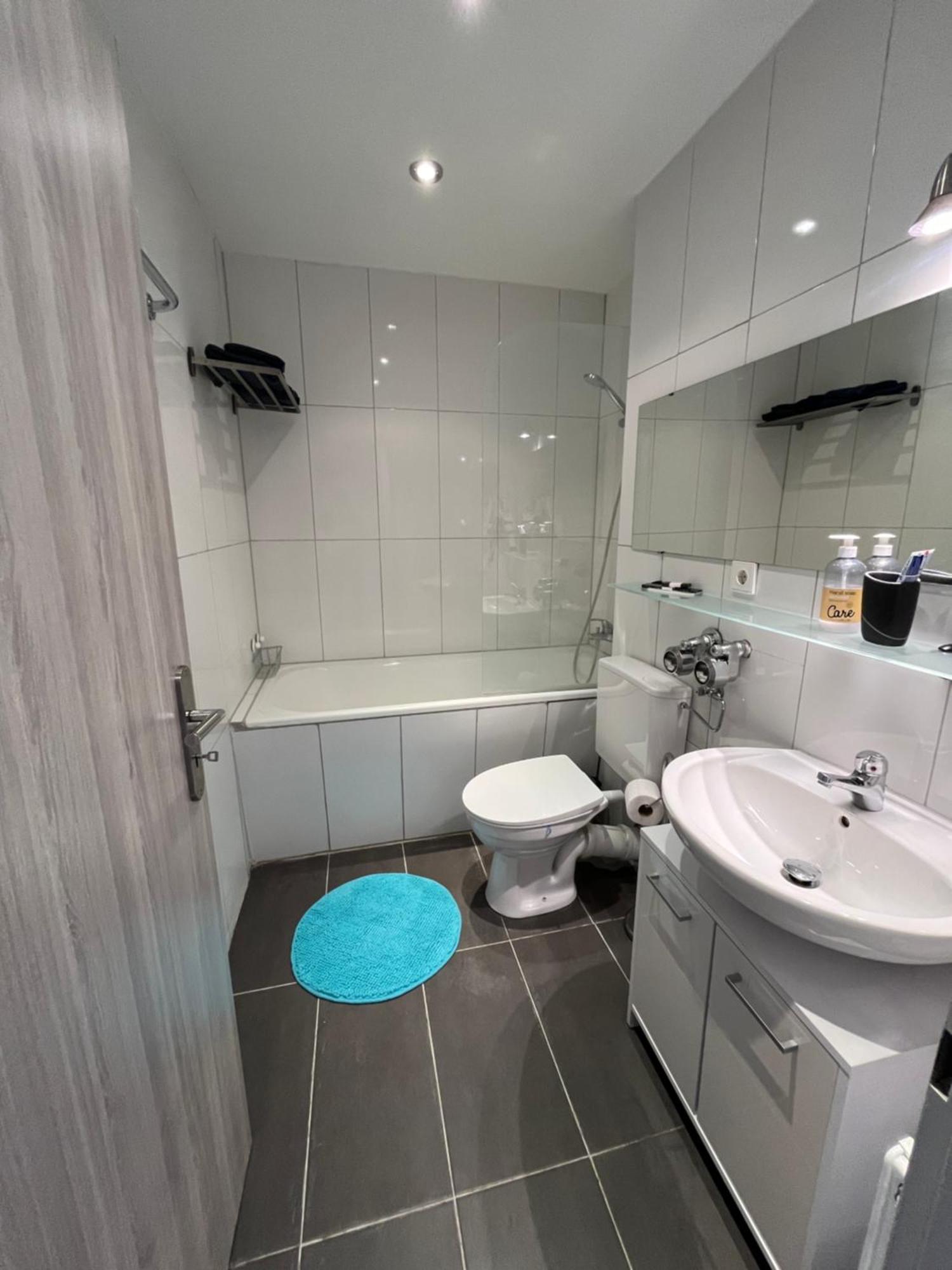 Balance Apartment Duesseldorf - Neuss With Parking Eksteriør billede